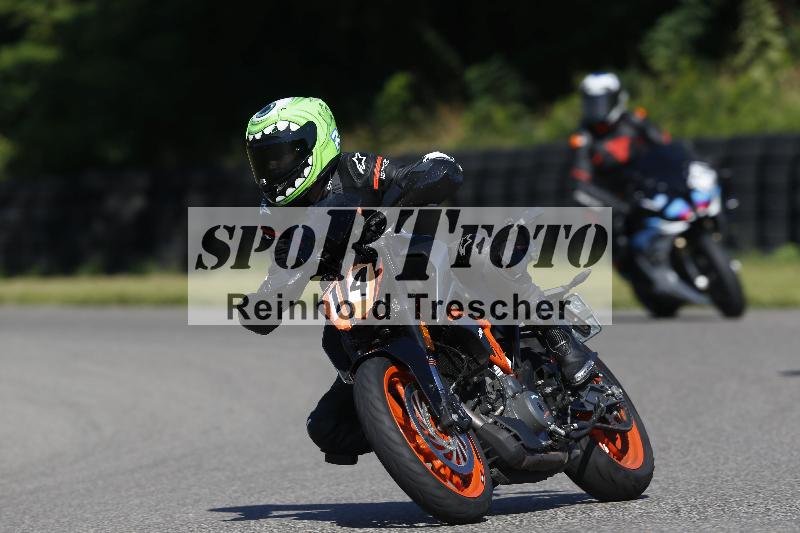 /Archiv-2024/56 10.08.2024 Plüss Moto Sport ADR/Einsteiger/14